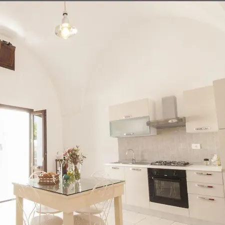 Sleeps 10 Pool Air Con Wifi * Racale
